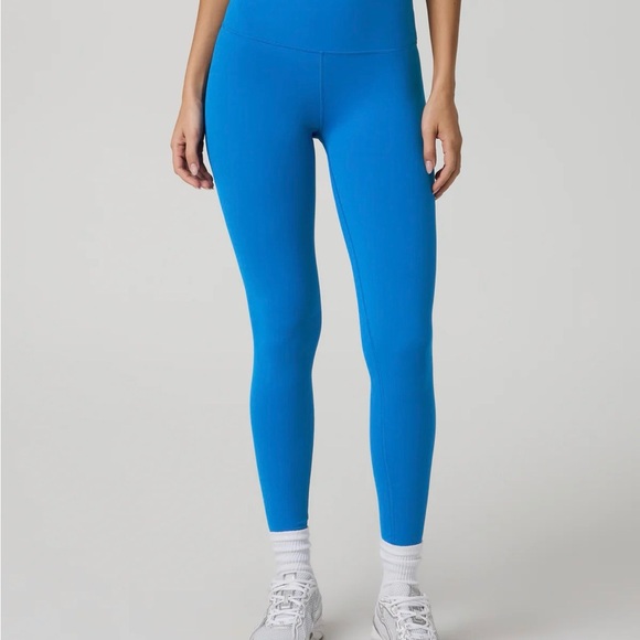 Vuori allthefeels regular length legging in regatta blue - Picture 2 of 7